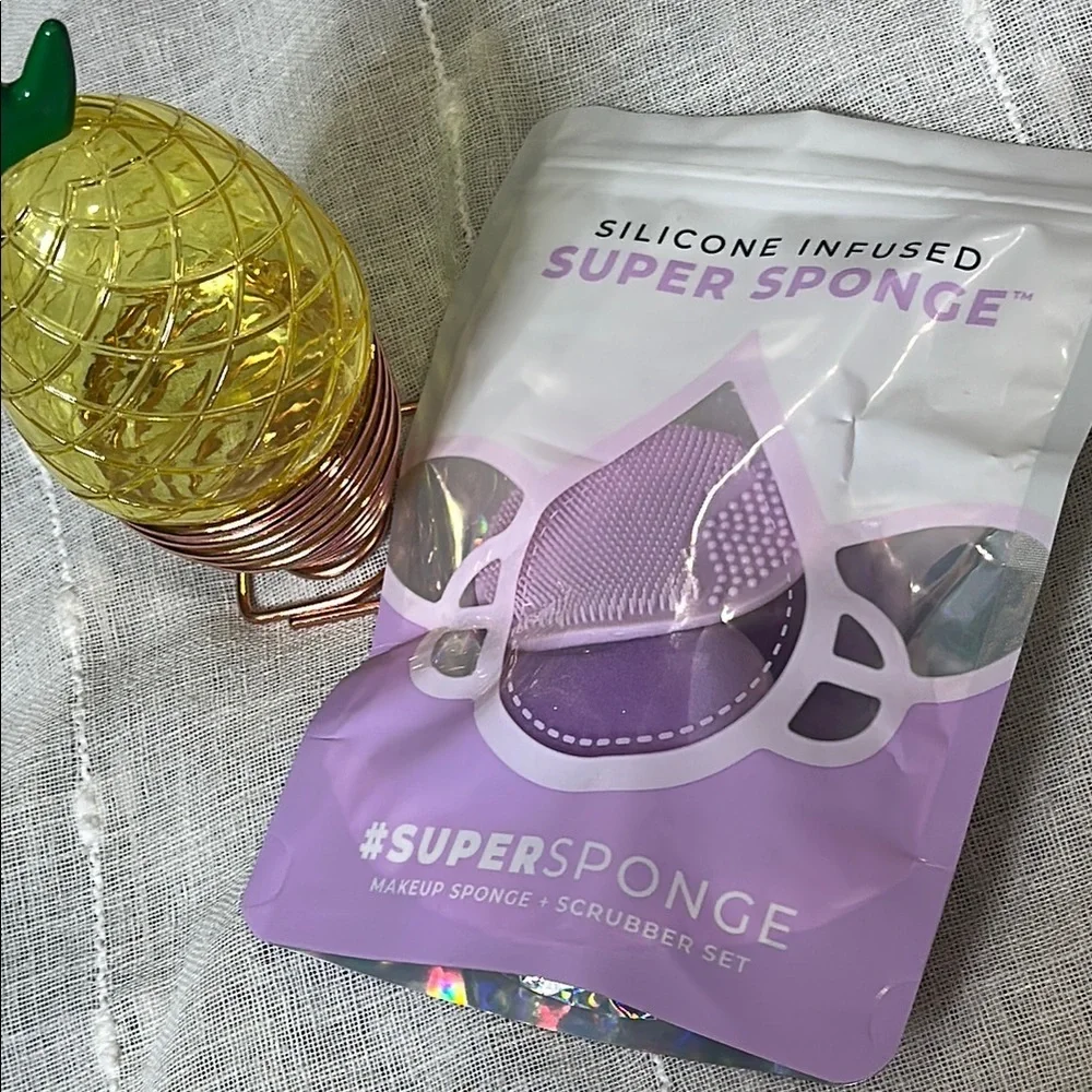 Mario Badescu Green Velvet Bag with Gold Dots Bundled with MakeUp Sponges Travel